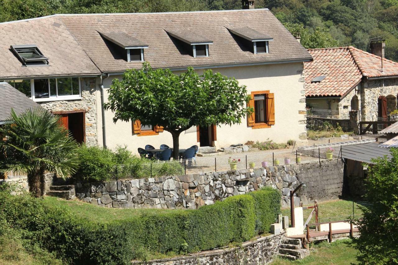 Maison Du Coue Pyrenees Mourtis Gite Pour 2 A 12 Pers Sengouagnet Exterior photo